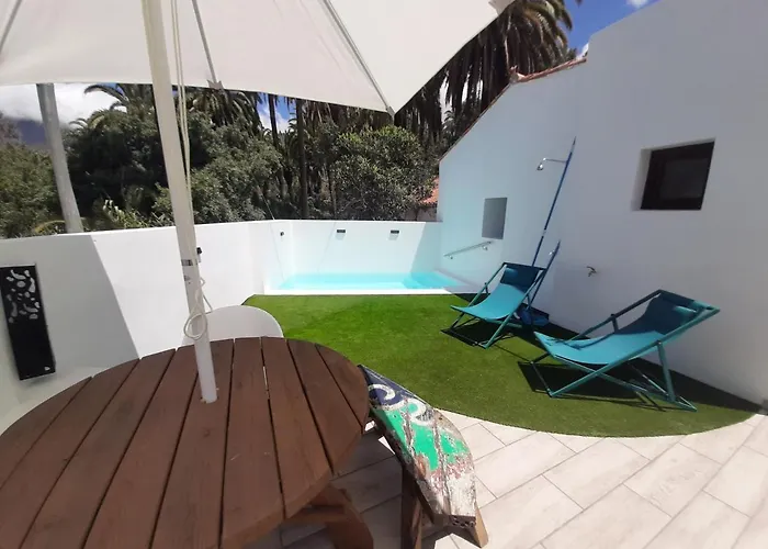 Villa Aura